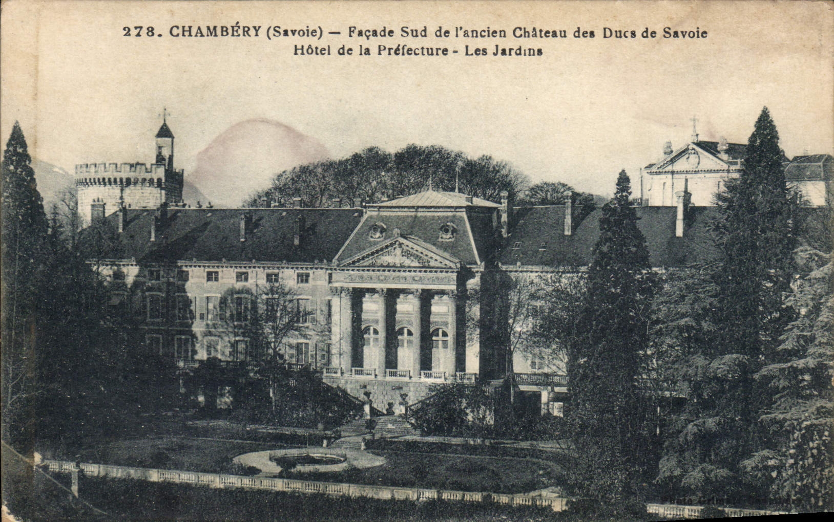 CPA Prefecture Chambery Facade Sud de l'ancien chateau des Ducs de Savoie Hotel de la Prefecture Les
