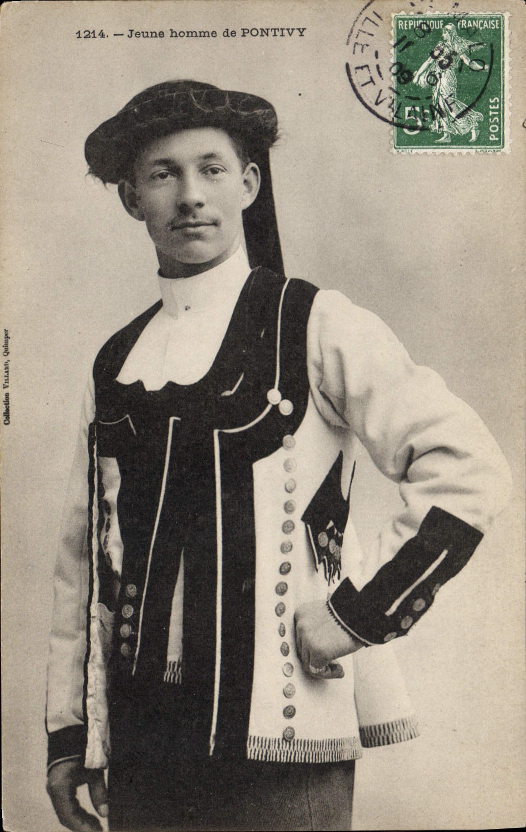 CPA Folklore Jeune Homme de Pontivy 