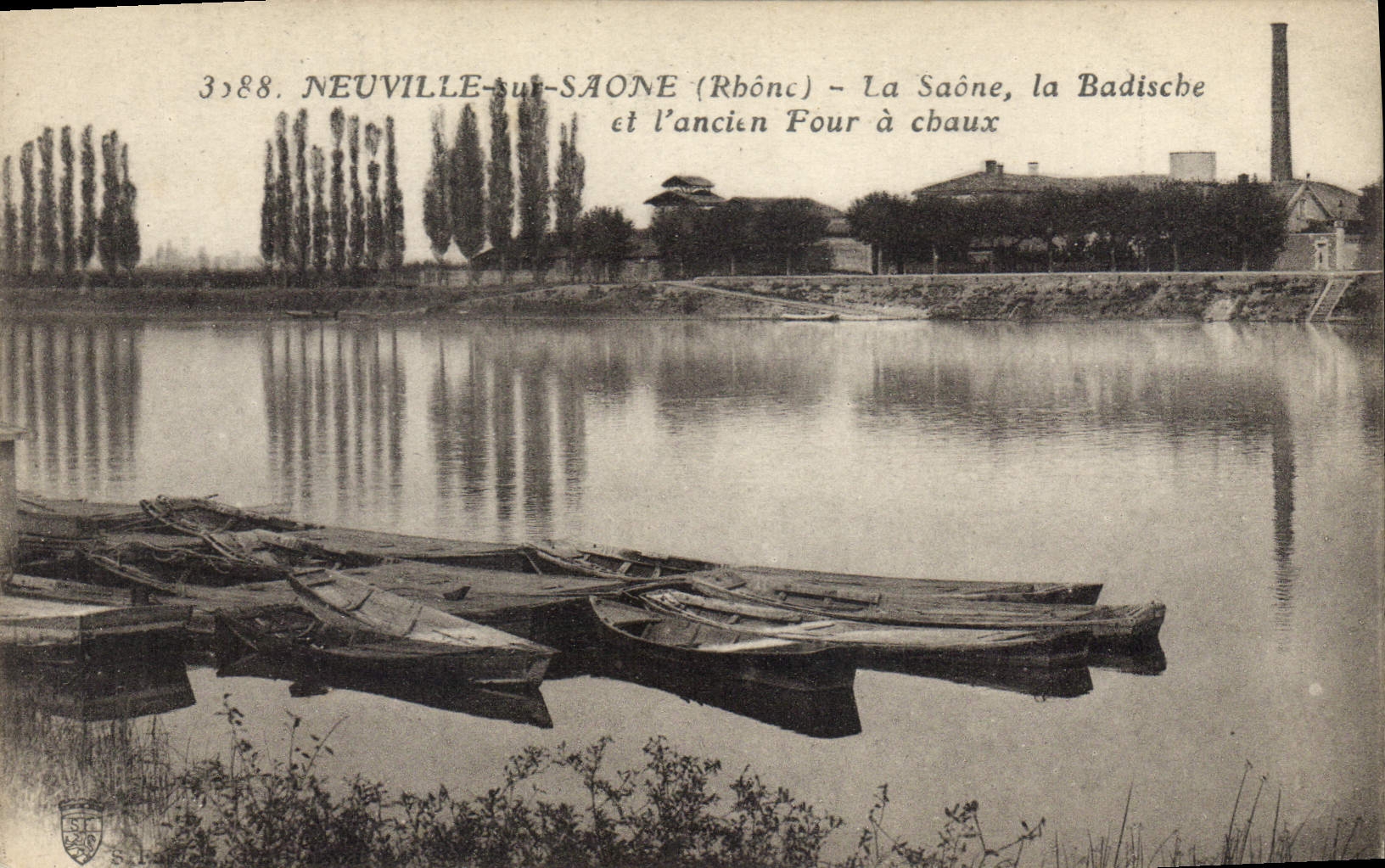 CPA Neuville sur Saone La Saone La Badische et l'ancien four a chaux