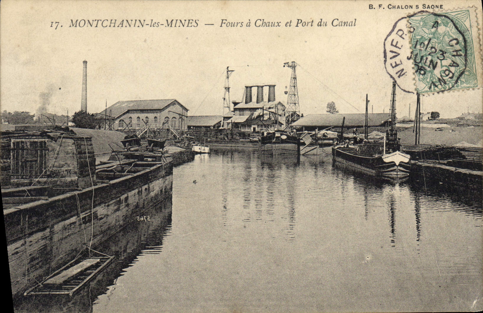 CPA Montchanin les Mines Fours a chaux et port du canal Bateaux