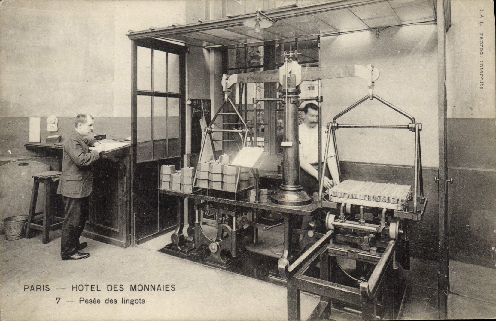 CPA Hotel des Monnaies Paris Pesee des lingots TOP