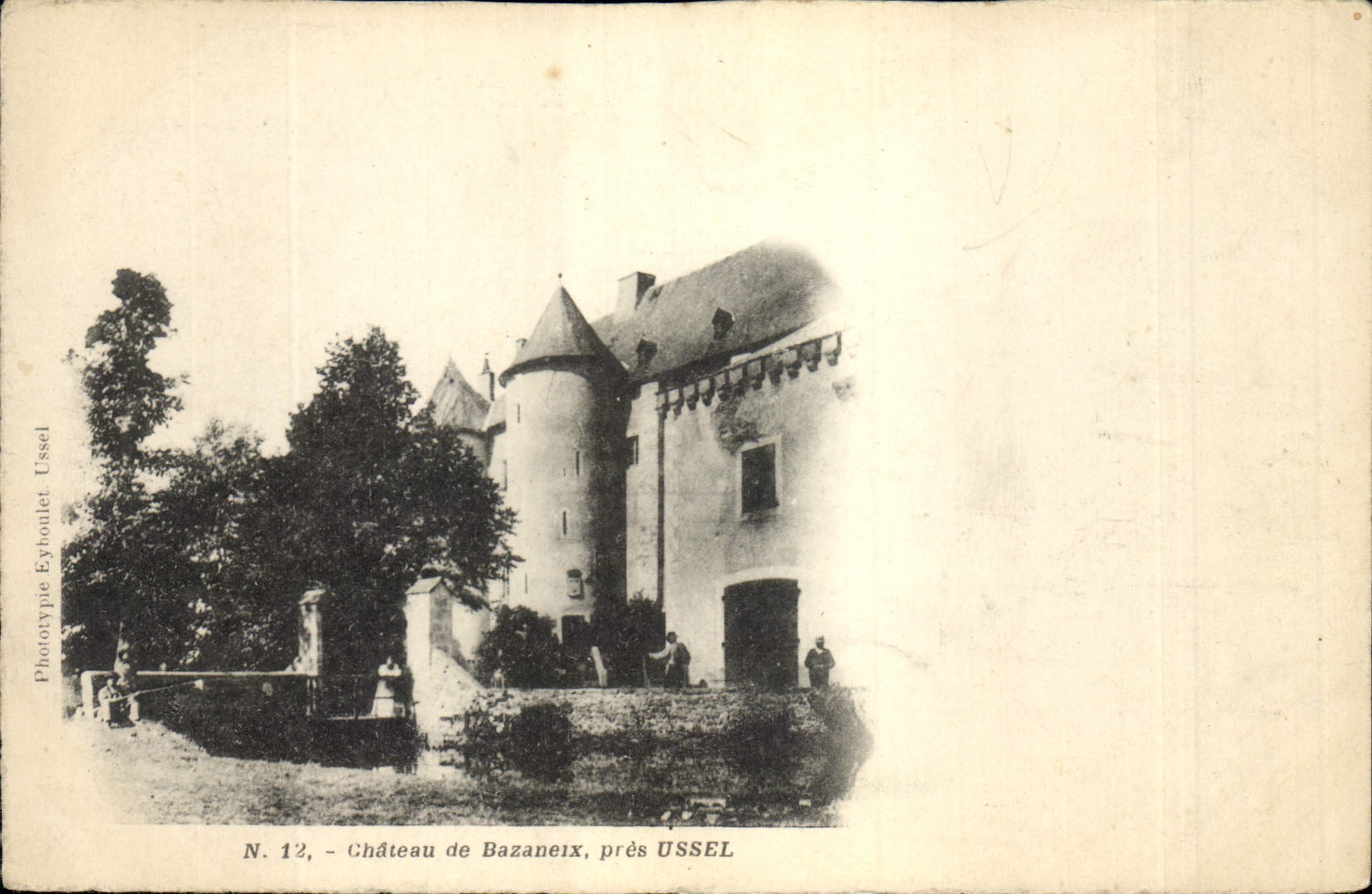 CPA Chateau de Bazaneix pres Ussel 