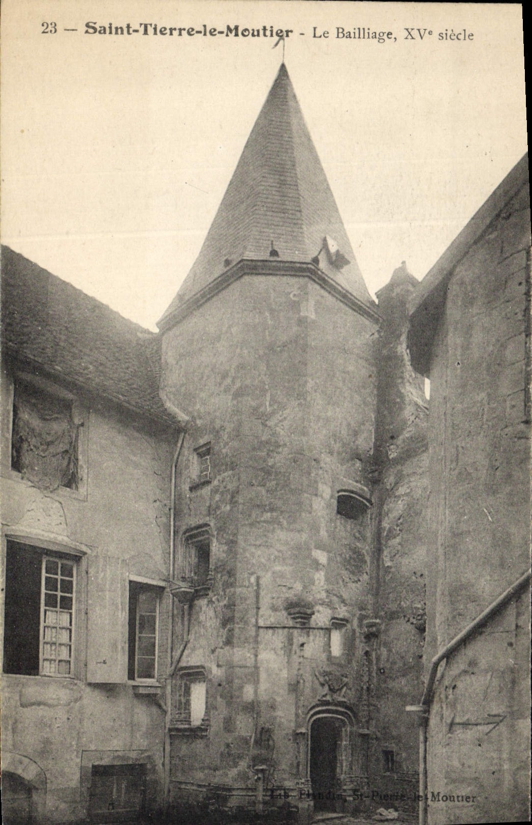 CPA Chateau Saint Tierre le Moutier Le bailliage 