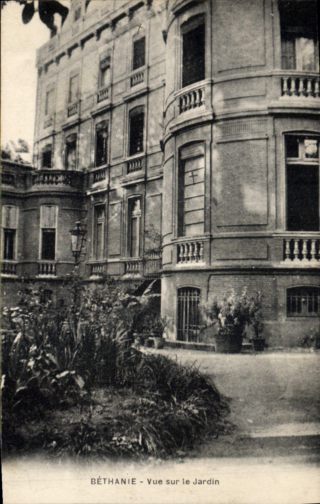 CPA Chateau Bethanie Vue sur le jardin 