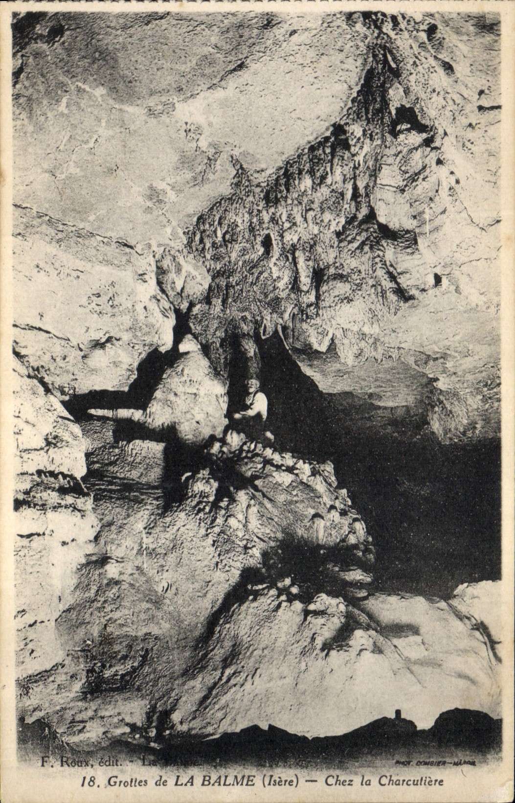 CPA Grotte Grottes de la Balme Chez la charcutiere Charcutier