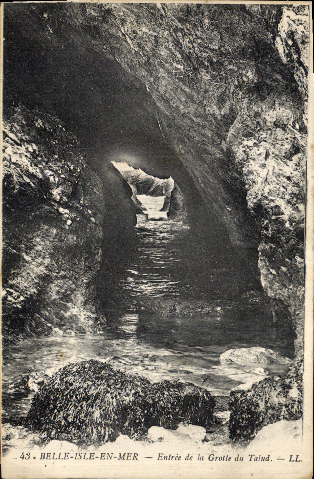 CPA Grotte Grottes Belle Isle en Mer Entree de la grotte du Talud 