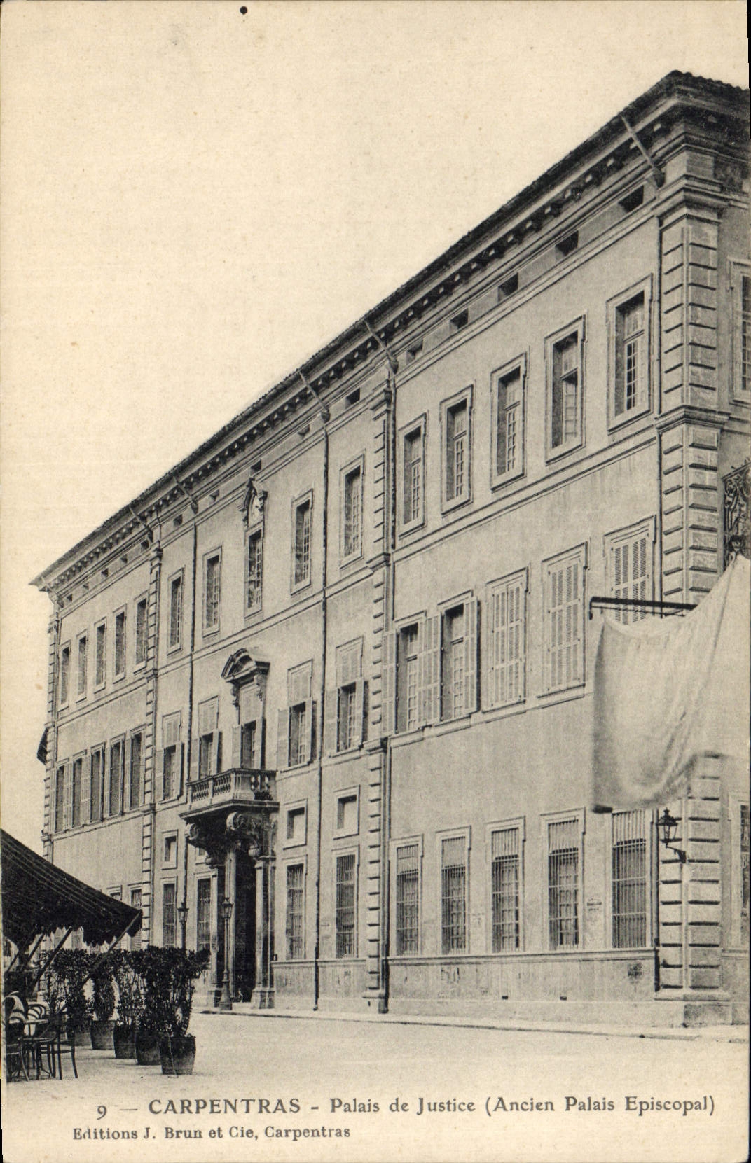 CPA Palais de justice Carpentras Ancien Palais Episcopal