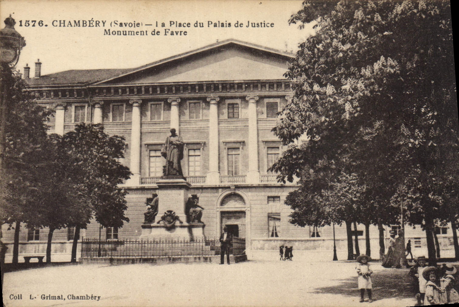 CPA Palais de justice Chambery Monument de Favre