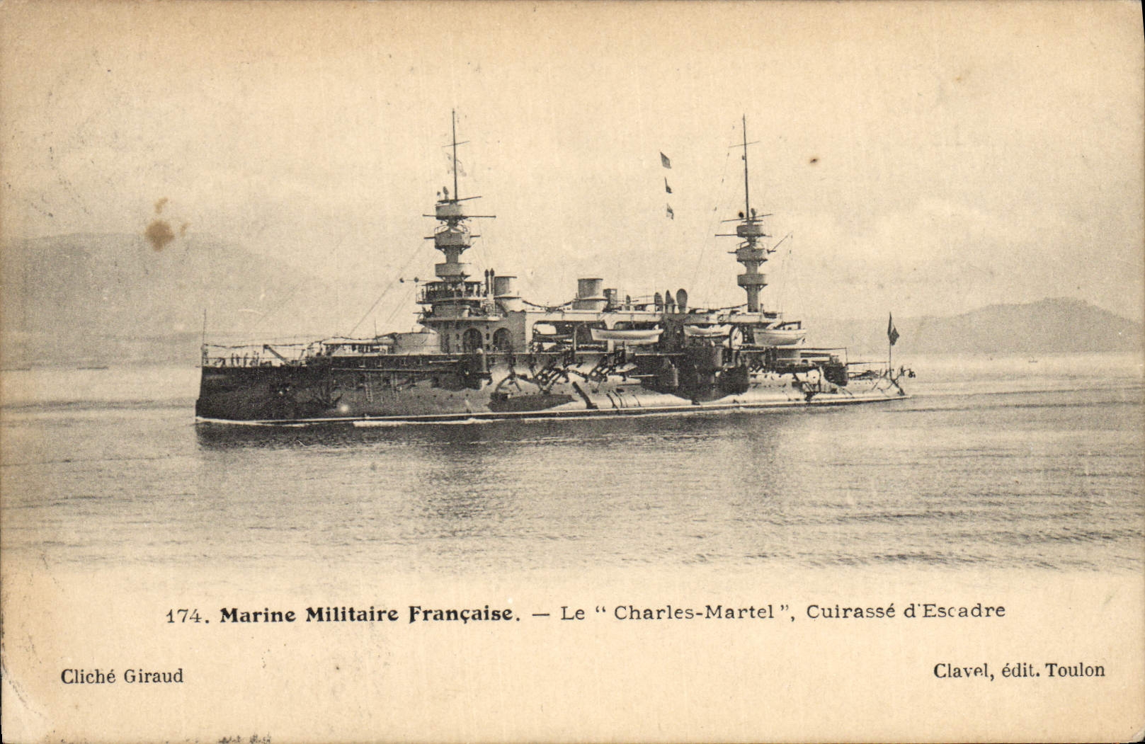 CPA Bateau de Guerre Le Charles Martel Cuirasse d'escadre