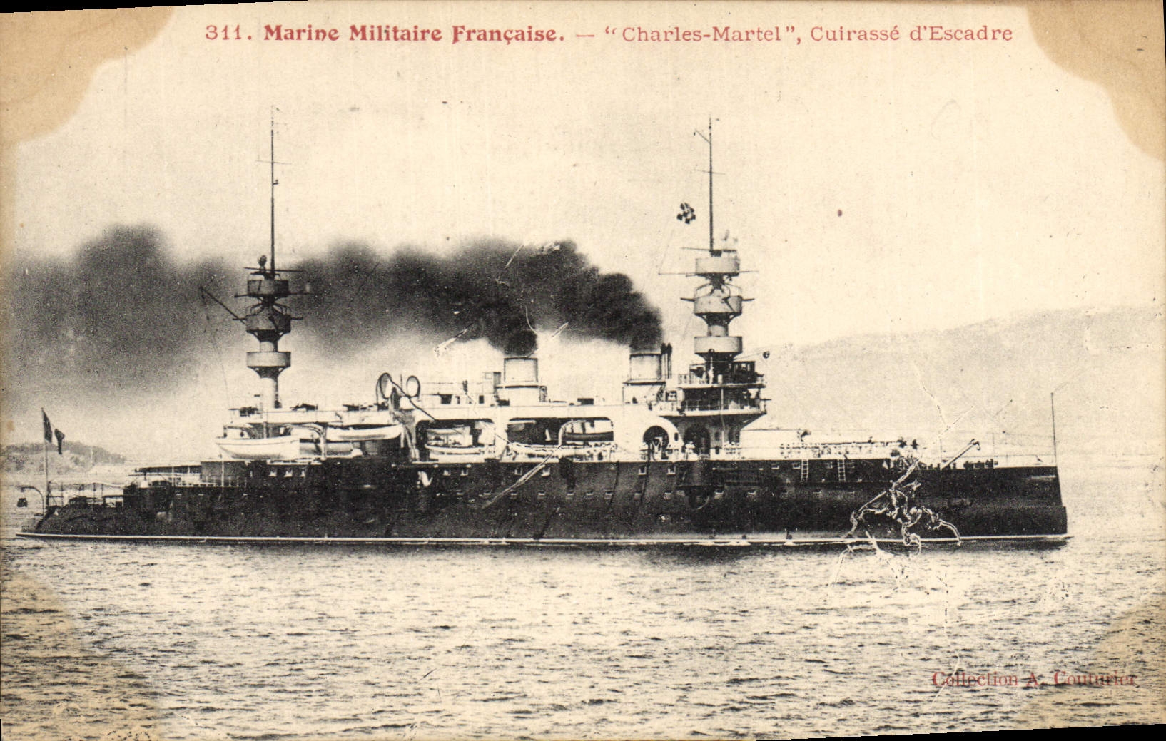 CPA Bateau de Guerre Le Charles Martel Cuirasse d'escadre
