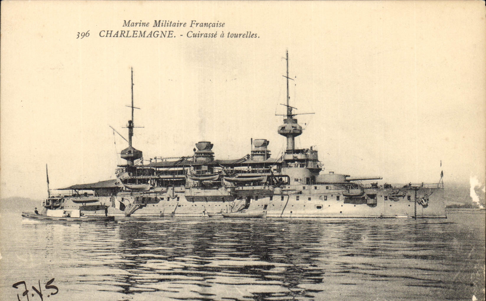 CPA Bateau de Guerre Charlemagne Cuirasse a tourelles