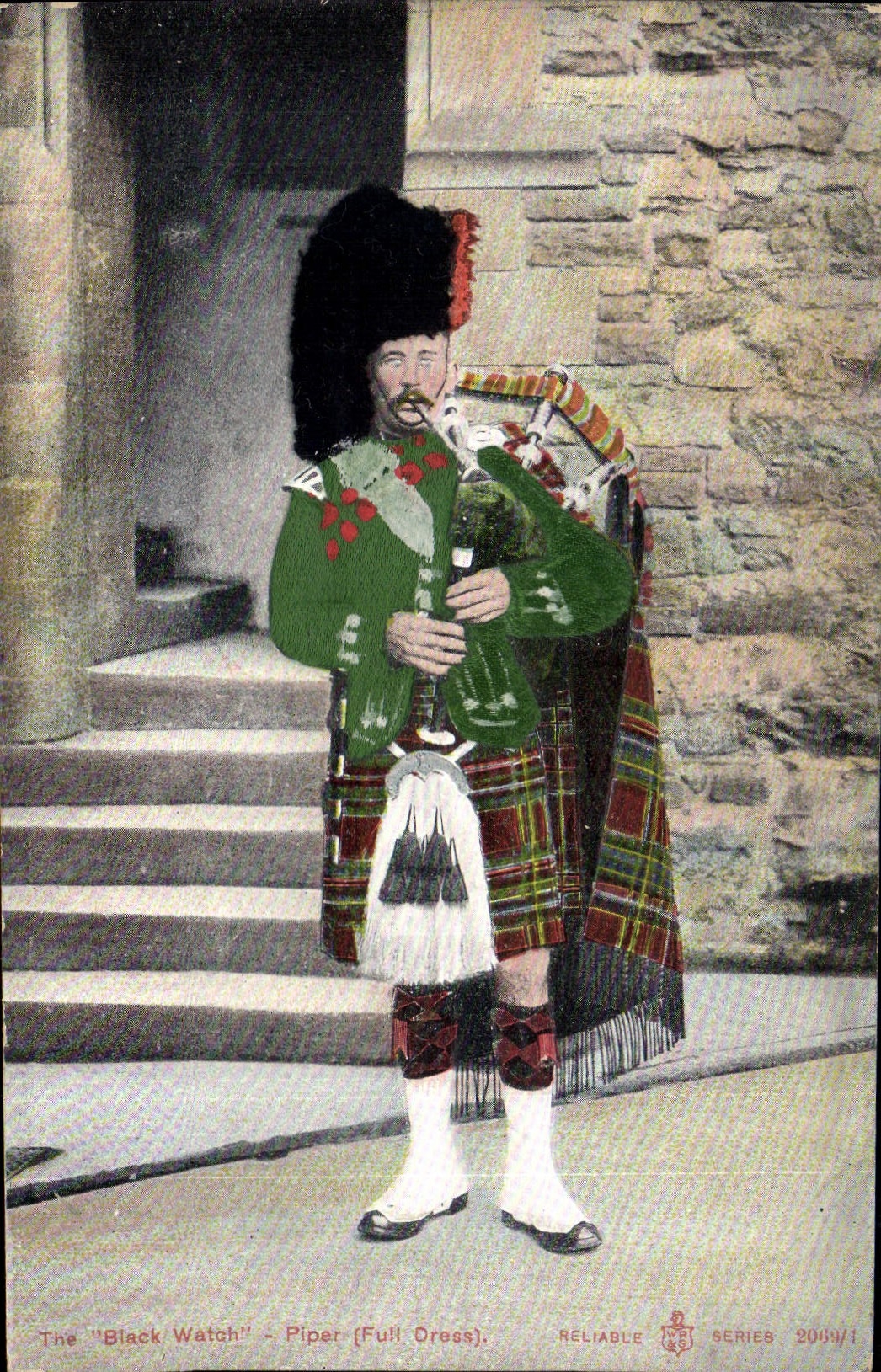 CPA Militaria The Black Watch Piper Full Dress 