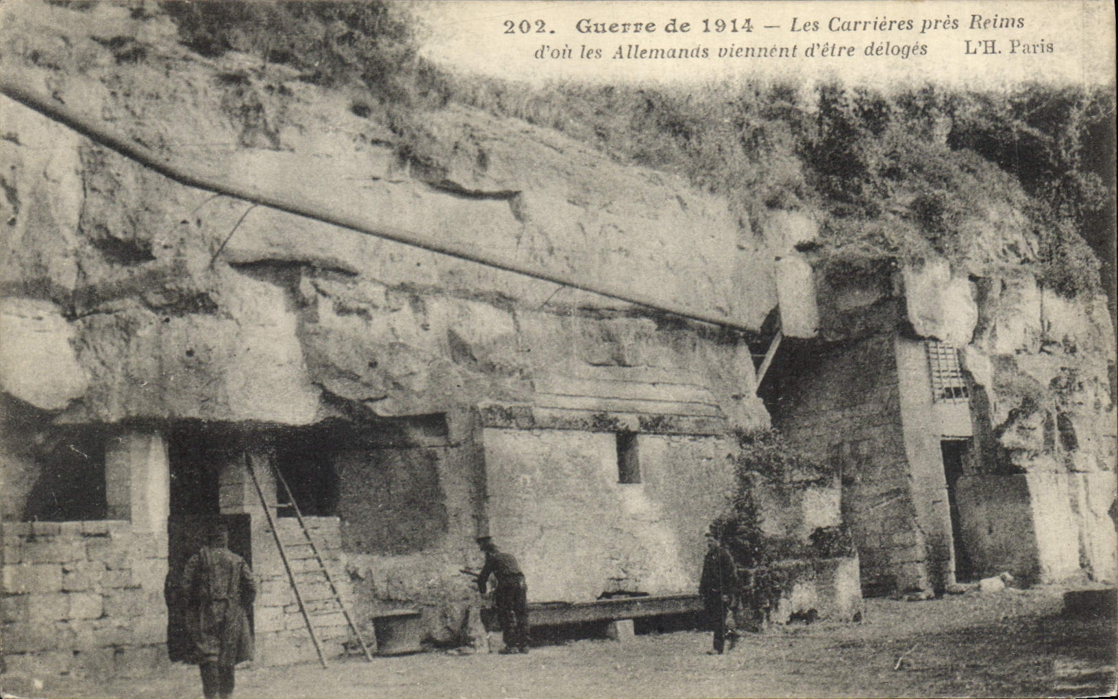 CPA Carrieres pres Reims d'ou les Allemands viennent d'etre deloges