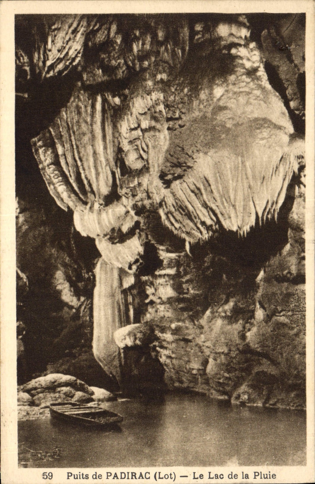 CPA Grotte Grottes Puits de Padirac Le lac de la pluie 