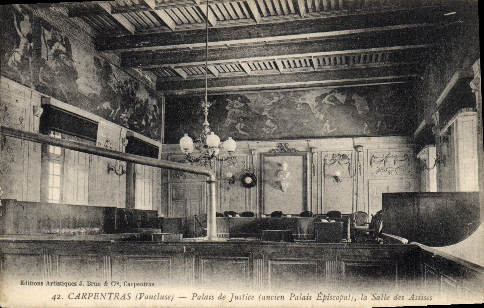 CPA Palais de justice Ancien Palais Episcopal la salle des Assises Carpentras 