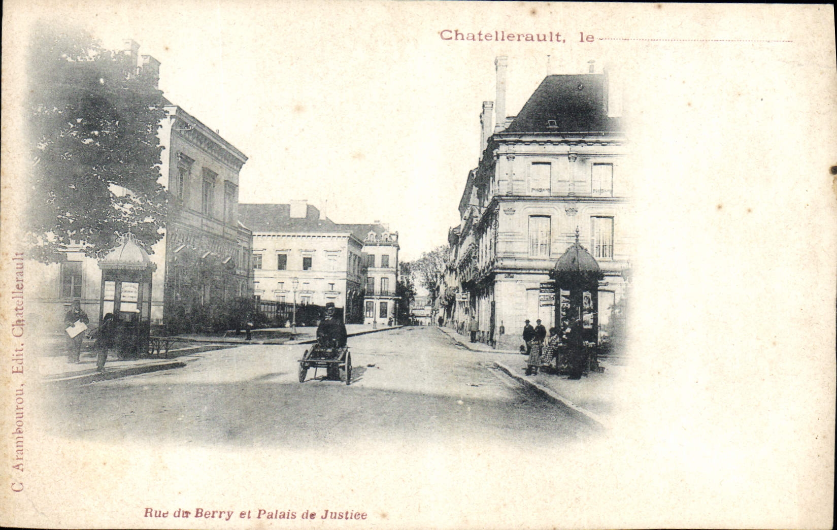 CPA Chatellerault Rue du Berry et Palais de justice  