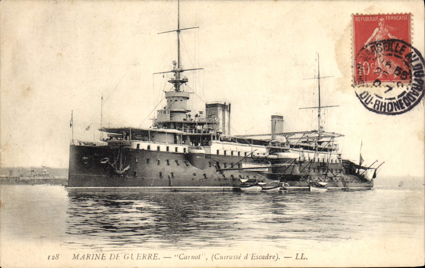 CPA Bateau de Guerre Carnot Cuirasse d'escadre 