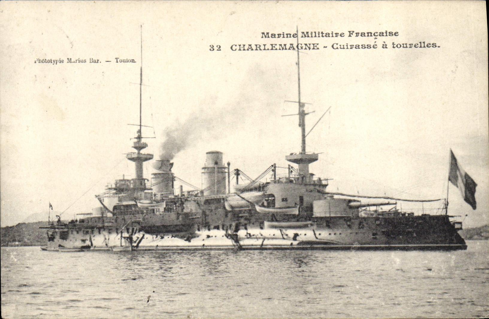 CPA Bateau de Guerre Charlemagne Cuirasse a tourelles 