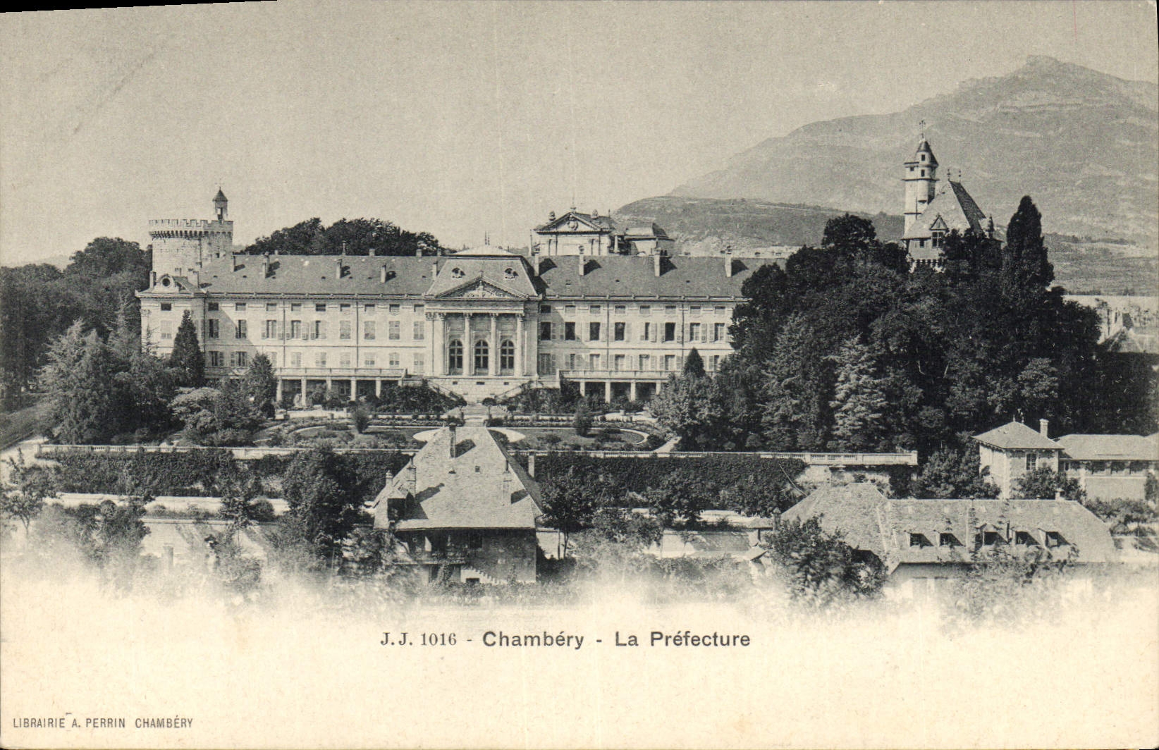 CPA Chambery la Prefecture