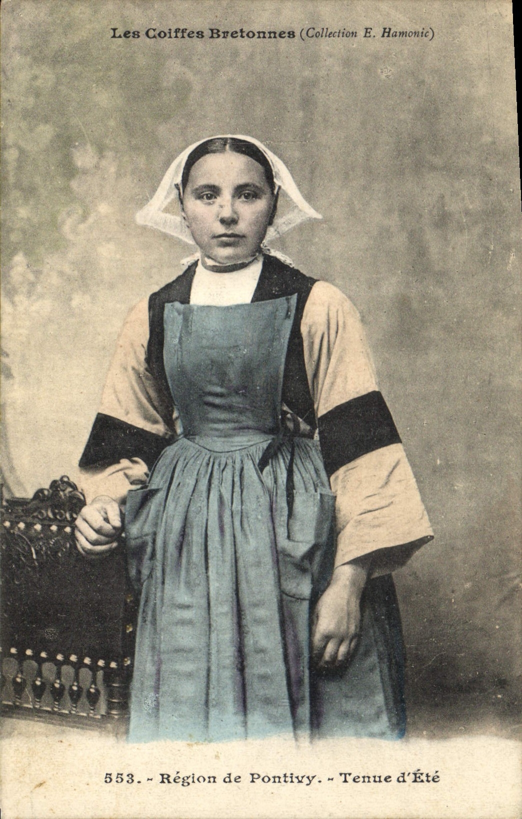 CPA Folklore Region de Pontivy Tenue d'ete