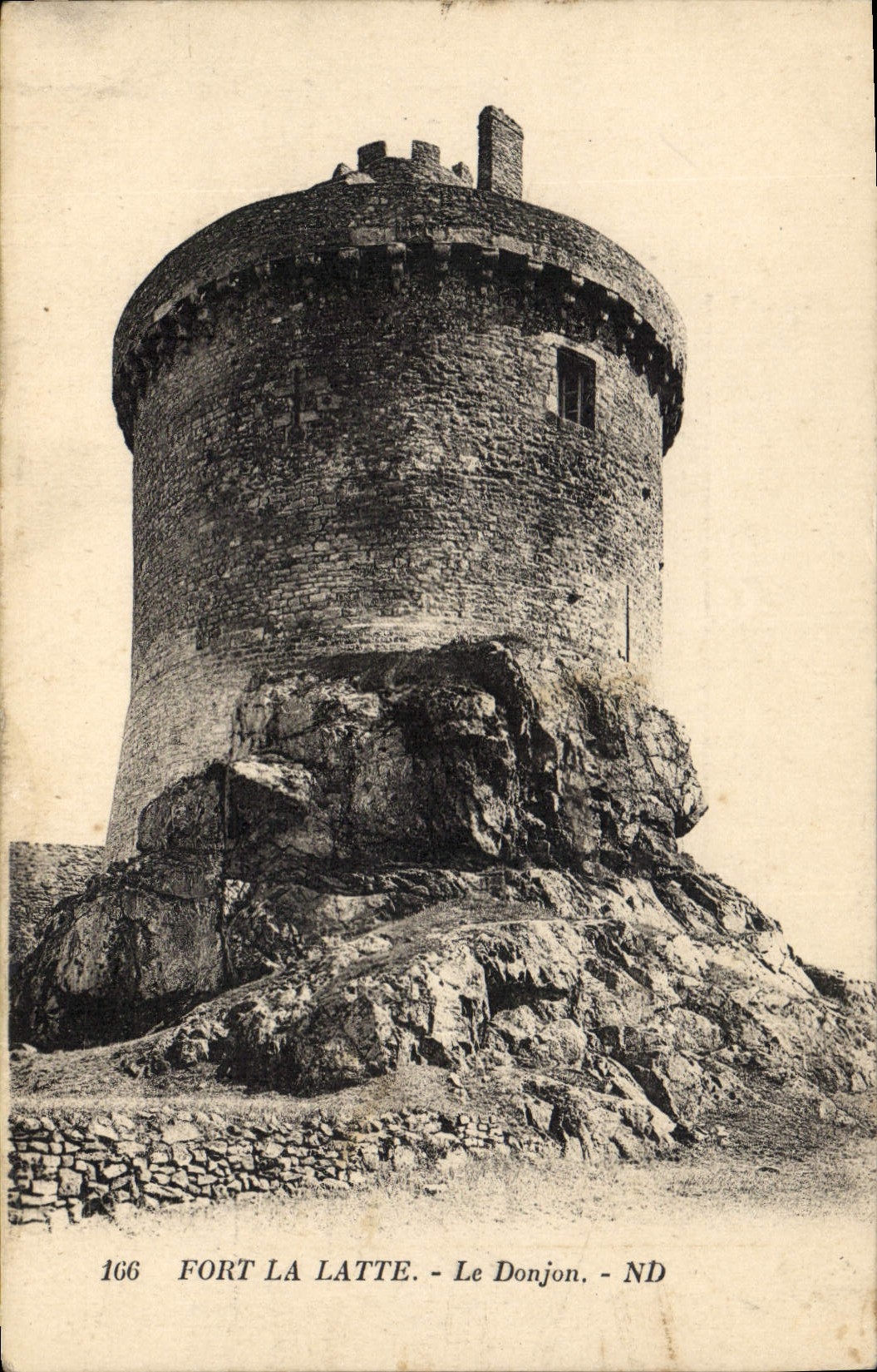 CPA Chateau Fort La Latte Le donjon