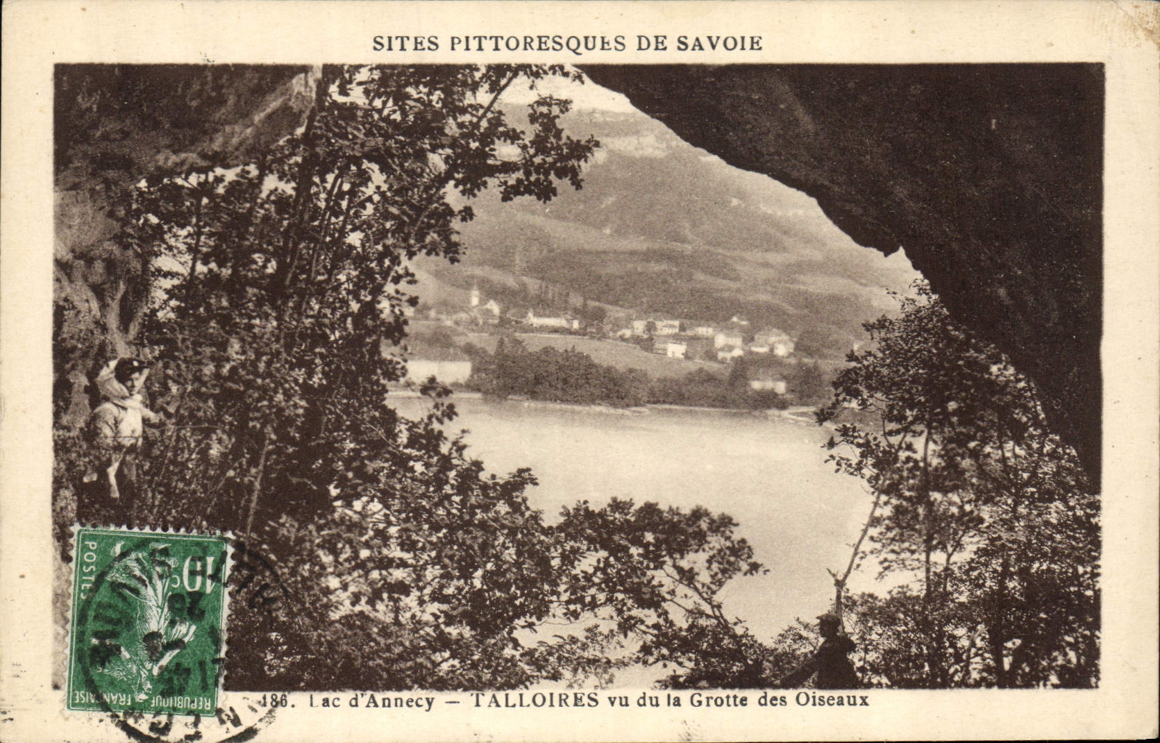 CPA Grotte Grottes Lac d'Annecy Talloires vu de la Grotte des Oiseaux