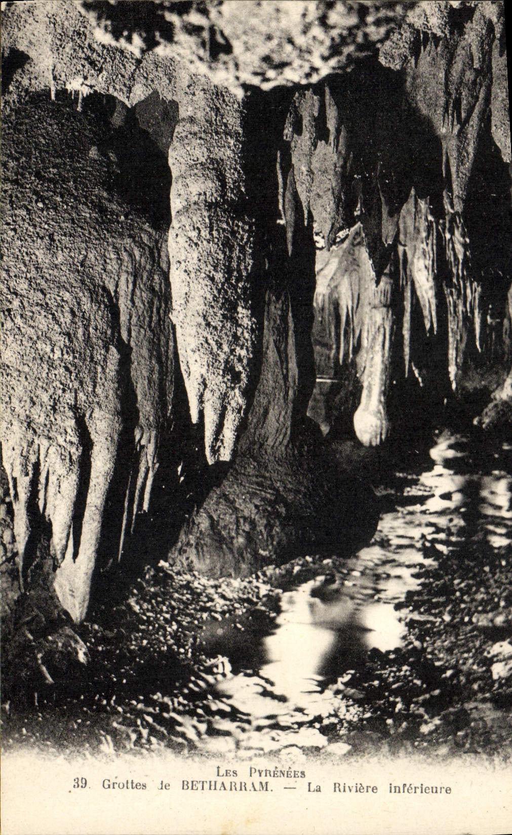 CPA Grotte Grottes de Betharram La riviere inferieure