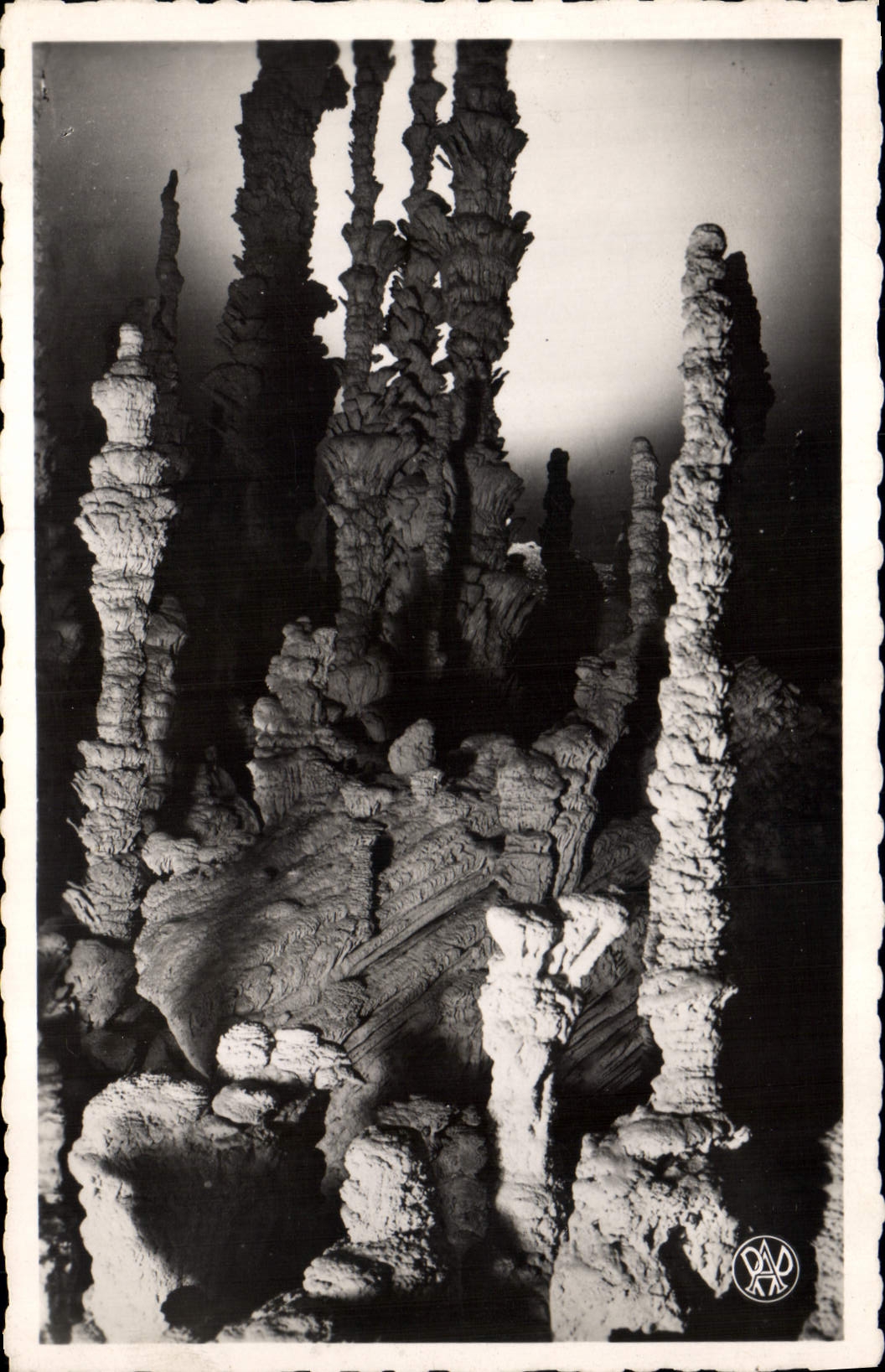 CPA Grotte Grottes Aven d'Orgnac Groupe stalagmitique Detail