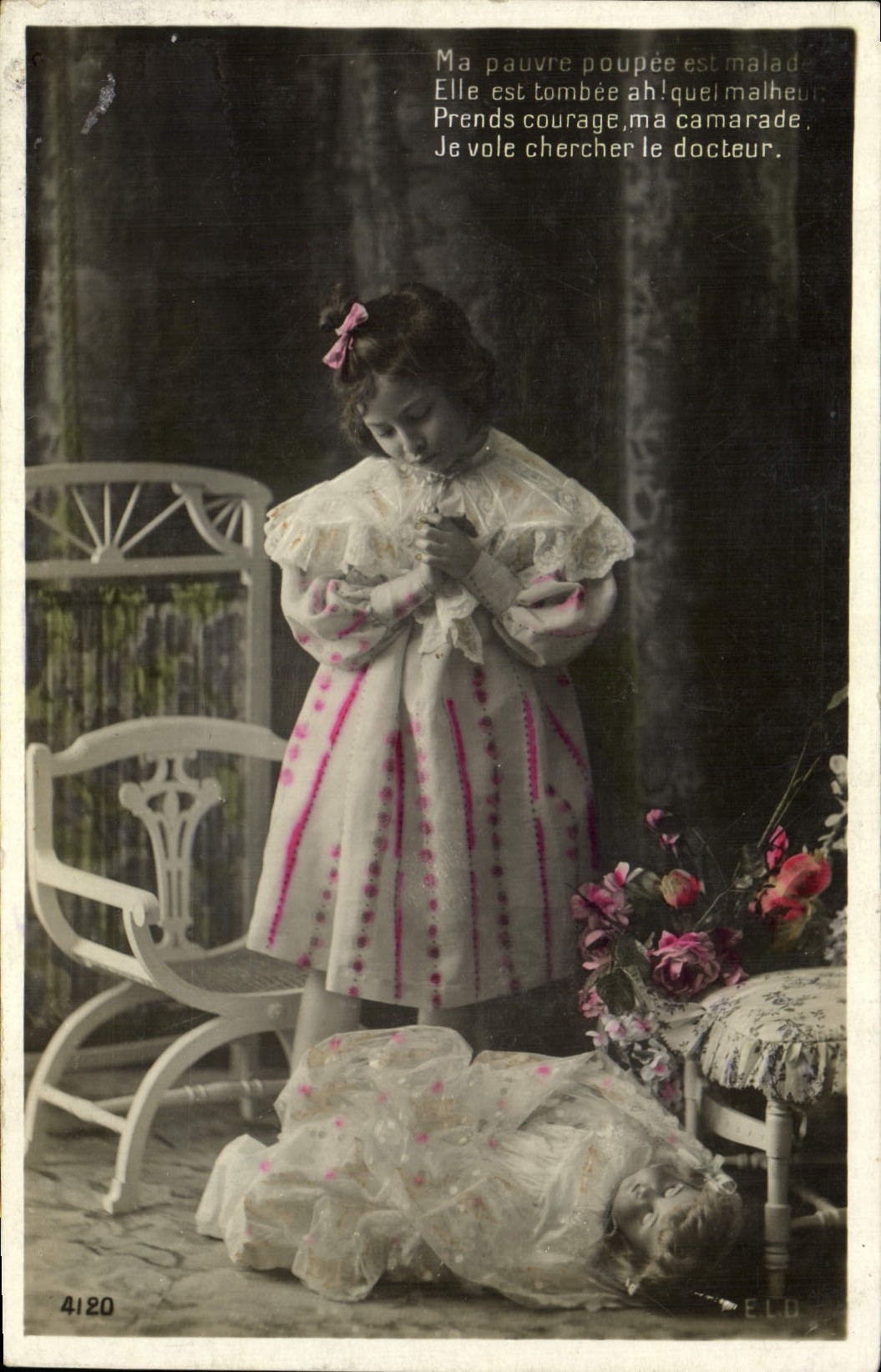 CPA Fantaisie Enfant Poupee 