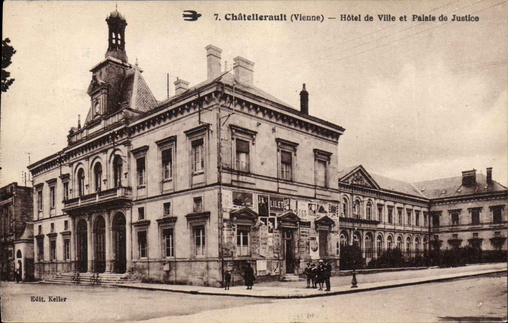 CPA Chatellerault Hotel de ville et Palais de Justice 