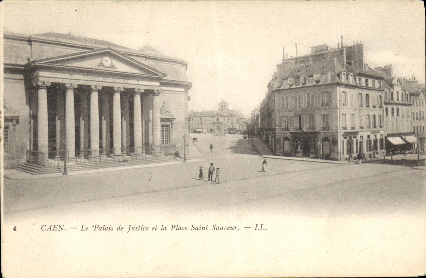 CPA Palais de Justice et la place Saint Sauveur Caen