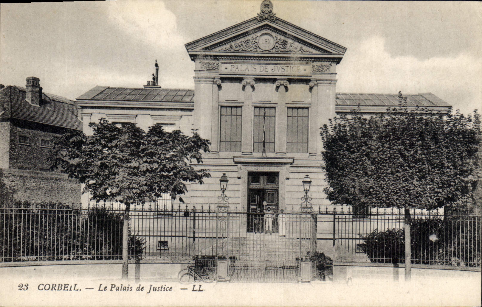 CPA Palais de Justice Corbeil