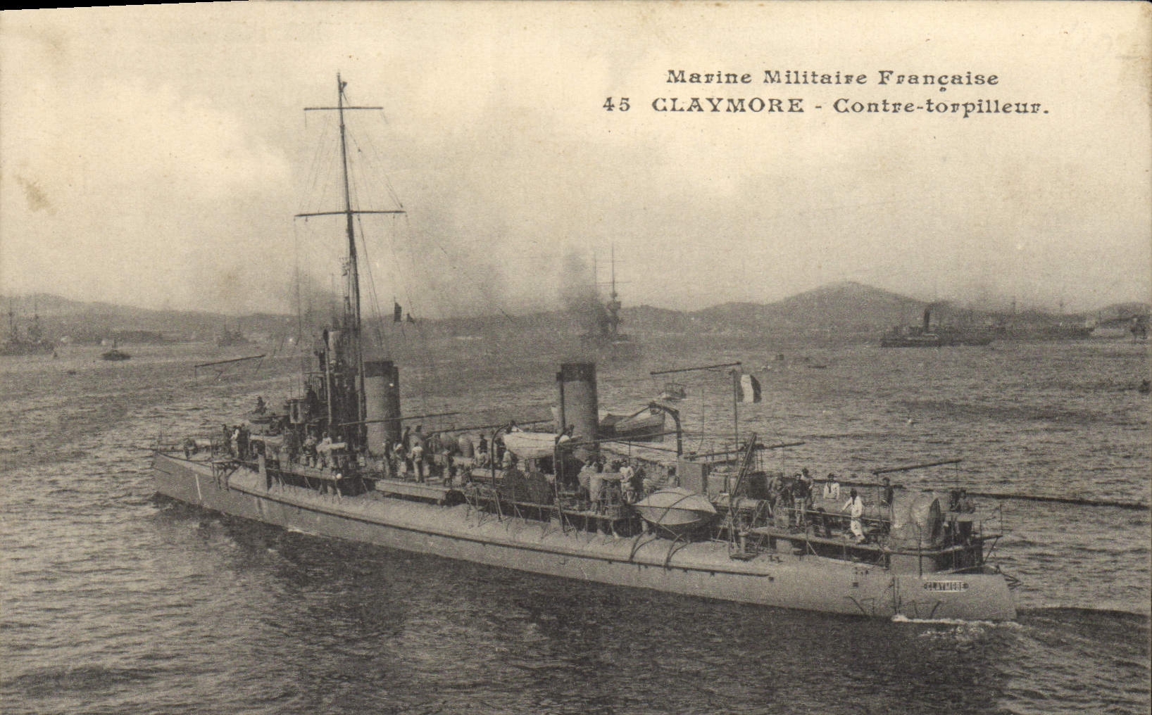 CPA Bateau de Guerre Claymore Contre torpilleur
