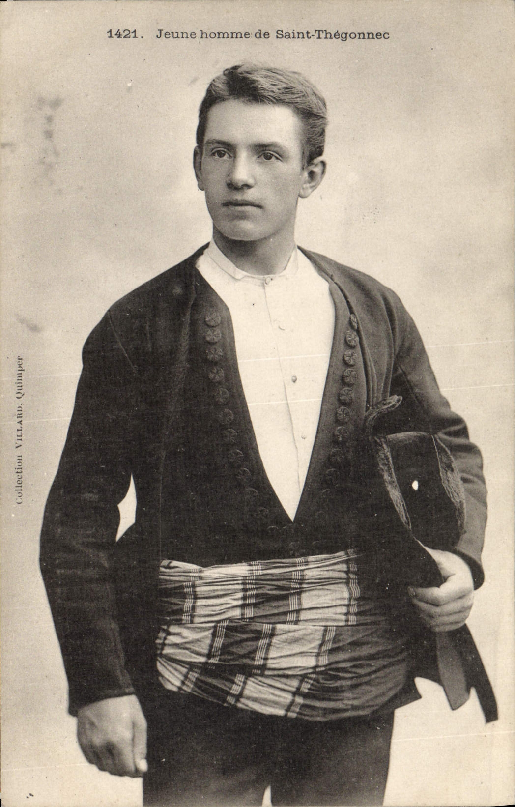 CPA Folklore Jeune homme de Saint Thegonnec