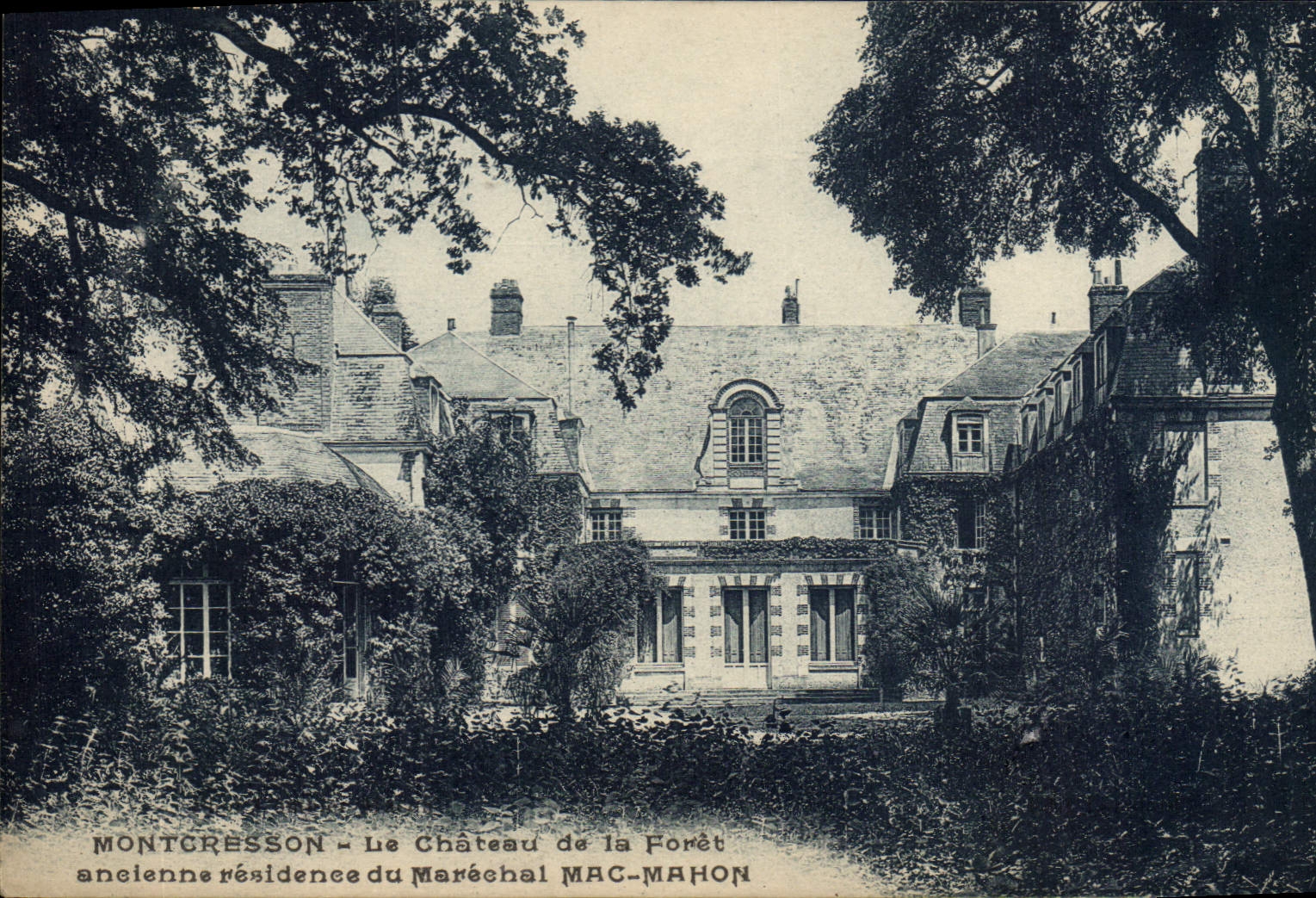 CPA Chateau de la Foret ancienne residence du Marechal Mac-Mahon Montcresson