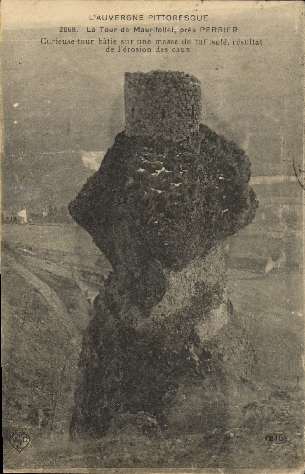 CPA Chateau La Tour de Maurifollet pres Perrier