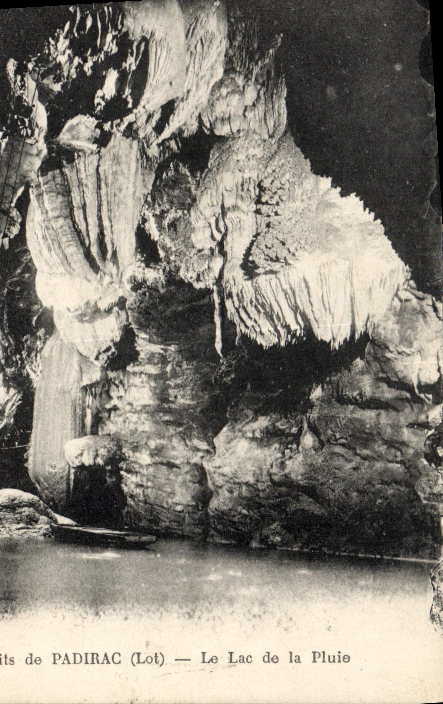 CPA Grottes Grotte Puits de Padirac Le lac de la pluie