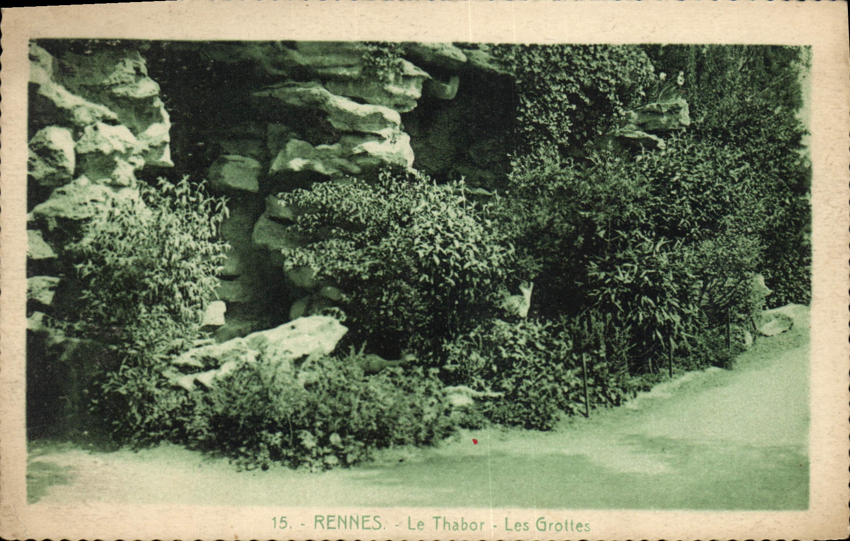 CPA Grottes Grotte Rennes Les Thabor