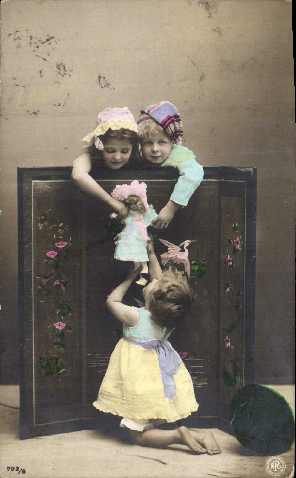 CPA Fantaisie Enfants Poupee  