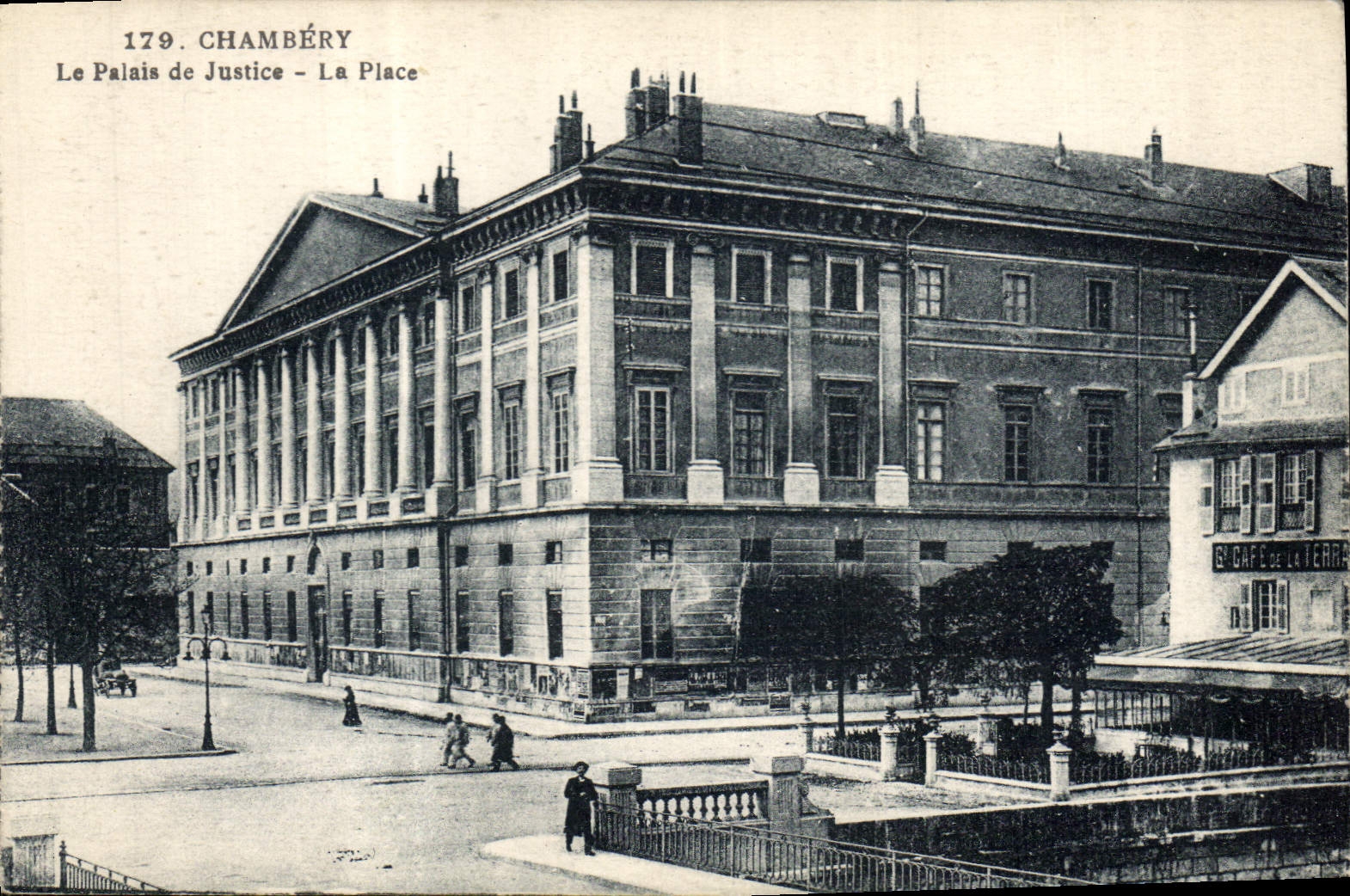 CPA Palais de justice Chambery La place