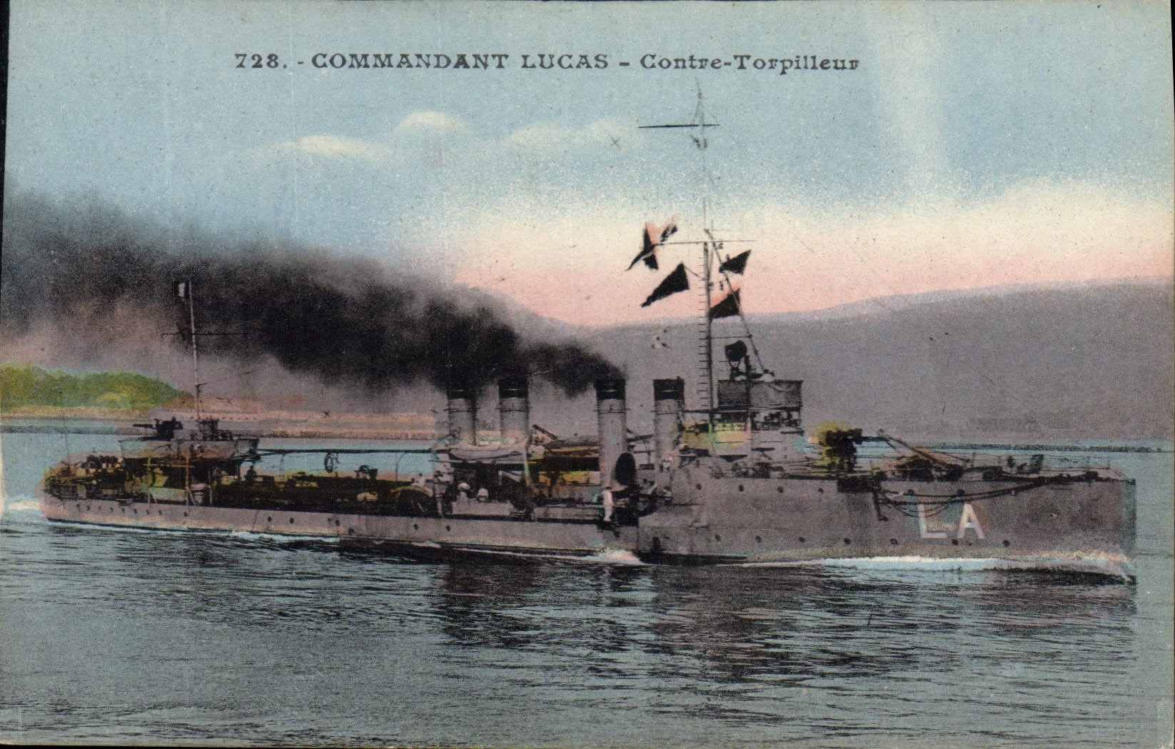 CPA Bateau de Guerre Commandant Lucas Cotnre torpilleur