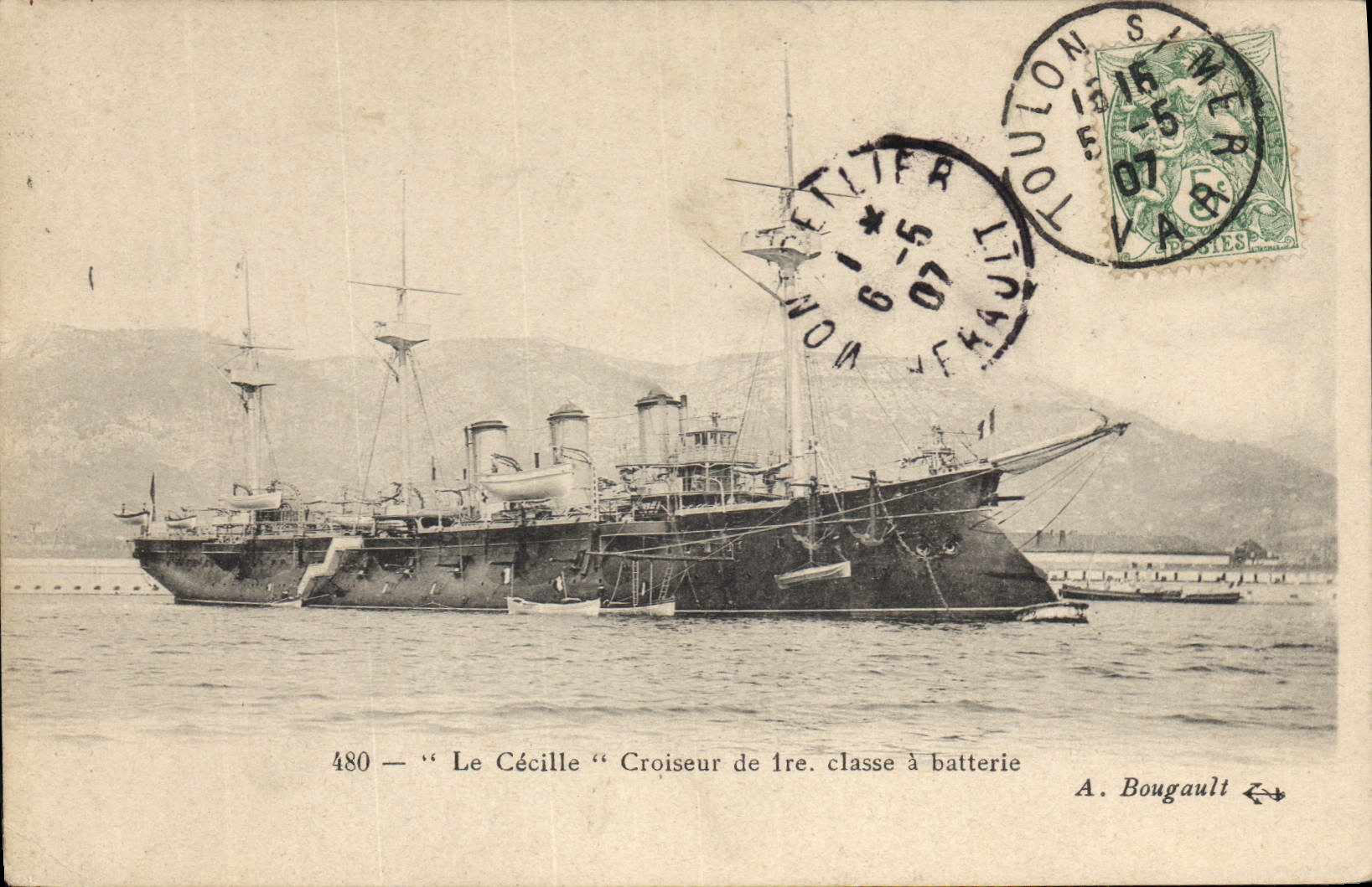 CPA Bateau de Guerre Le Cecille Croiseur de 1ere classe a batterie