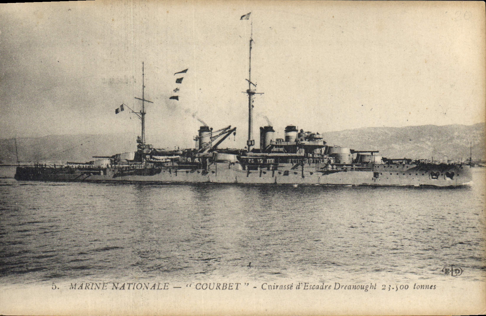 CPA Bateau de Guerre Courbet Cuirasse d'escadre Dreadnought
