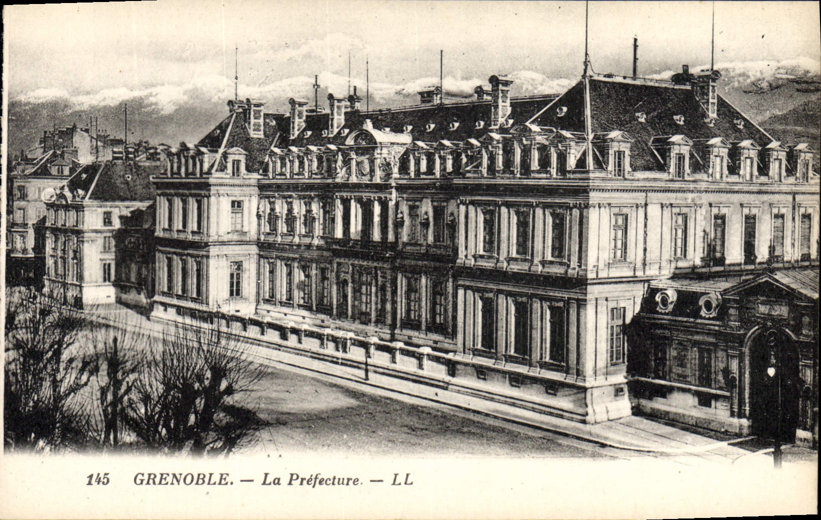 CPA Prefecture Grenoble 