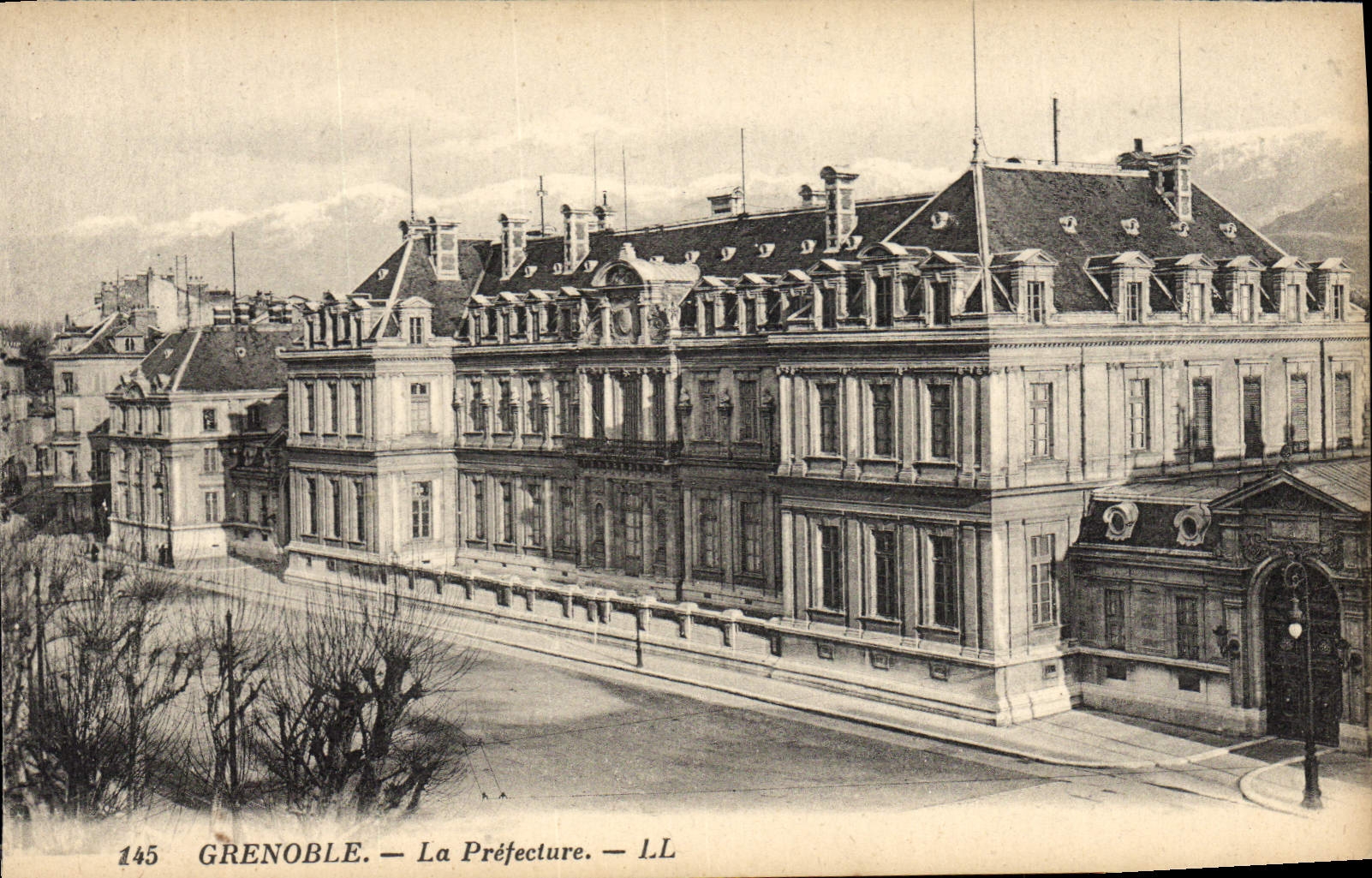 CPA Prefecture Grenoble