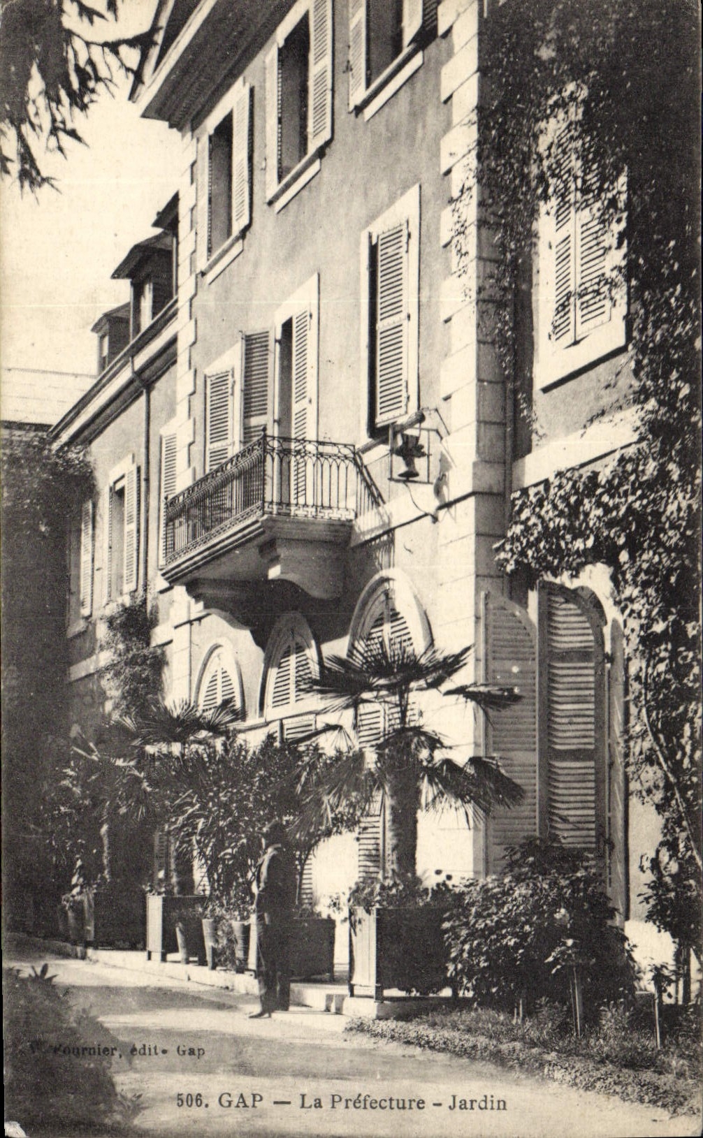 CPA Prefecture Gap Jardin