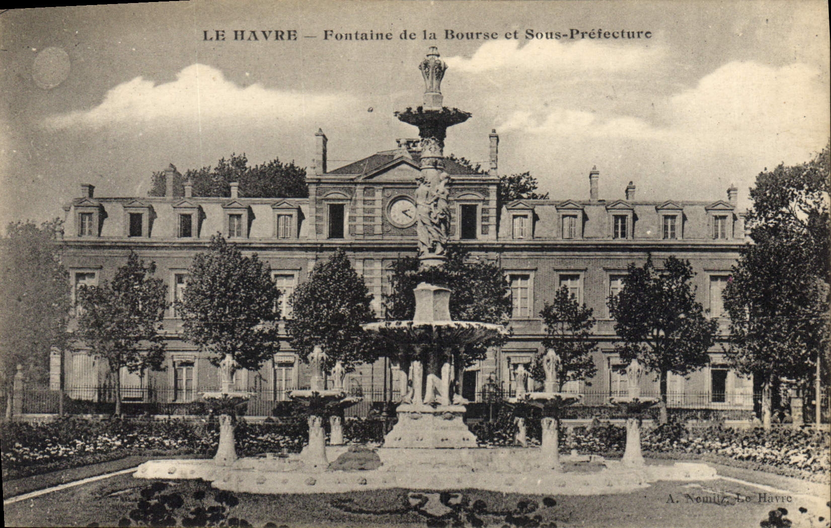 CPA Le Havre Fontaine de la Bourse et sous Prefecture