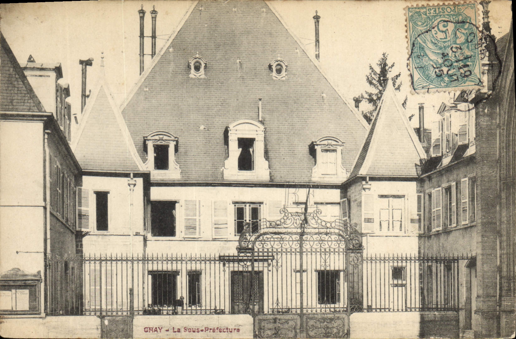 CPA Gray La Sous Prefecture 