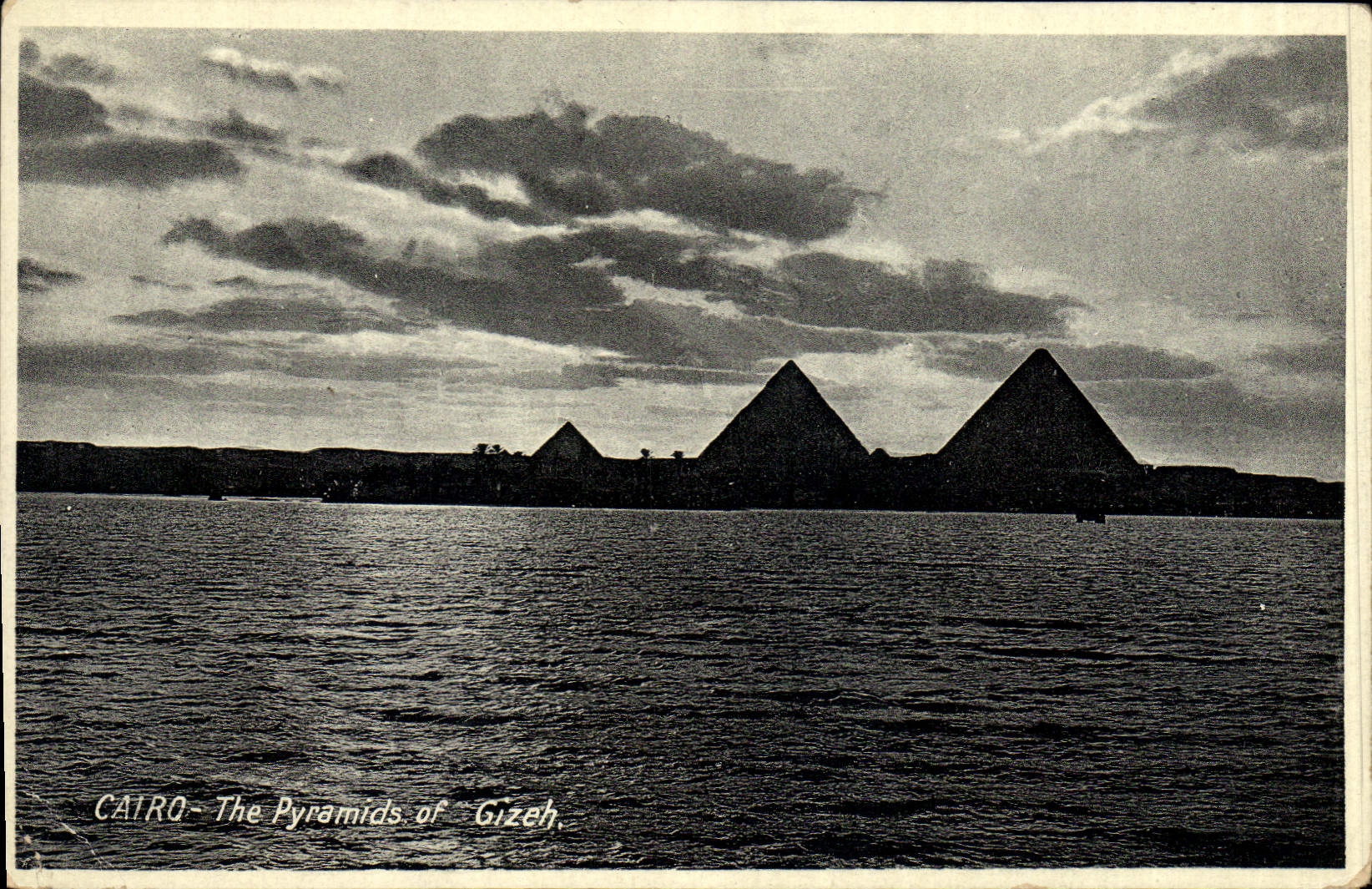 CPA Egypt Egypte Cairo The pyramids of Gizeh