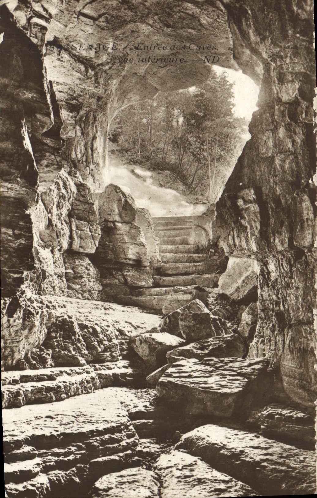 CPA Grotte Grottes Sassenage Entree des cuves Vue interieure